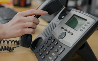 Adiós al teléfono fijo de sobremesa: centralitas profesionales en la nube
